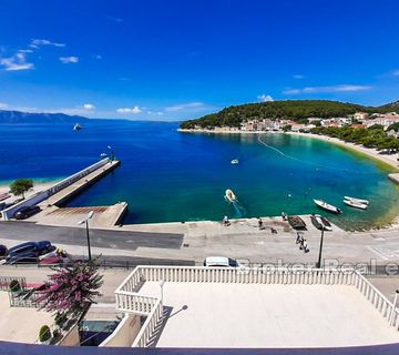 Hotel smješten u prvom redu do mora - cover