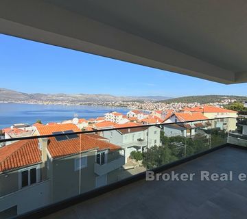 Penthouse s pogledom na more i krovnom terasom - cover