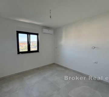 Penthouse s pogledom na more i krovnom terasom - cover
