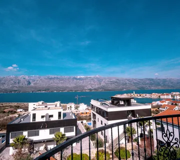 Hrvatska, Zadar, Vinjerac - Stan na 2. katu s balkonom i pogledom na more, 40 m² - cover