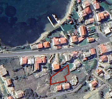 Zadar, otok Pag, građevinsko zemljište (680m²), 180m od plaža - cover