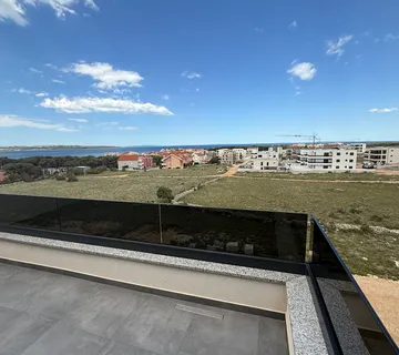 Dvoetažni Stan S Otvorenim Pogledom Na More, 350 M Od Mora, Povljana - Pag