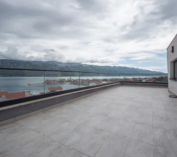 Hrvatska, Zadar, Vinjerac – penthouse s krovnom terasom i pogledom na more - cover