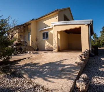 Hrvatska, Šibenik, Skradin – velika kuća s zemljištem, podrumom i mogućnošću dvije stambene jedinice u Dalmaciji - cover