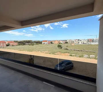 Dvosobni Stan S Prpstranom Terasom, 1. Kat, 350 M Od Mora, Povljana - Pag
