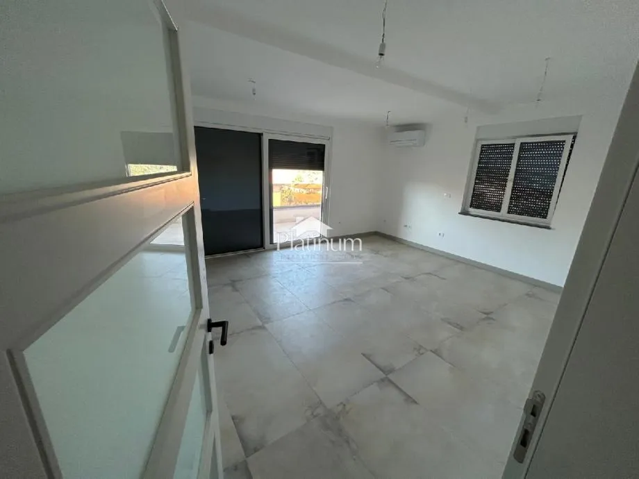 Istra, Banjole, apratman u prizemlju, novogradnja - cover