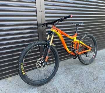 Giant Regin M 27,5 - cover