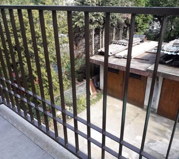 Metalna ograda dužine 3,8m i visine 90cm- 2 komada - cover
