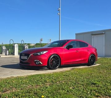 Mazda 3 2.2 skyactiv - cover