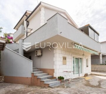 Čiovo, Mastrinka, samostojeća kuća s pogledom, NKP 230 m2 - cover