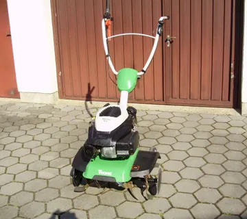 MOTOKOPAČICA Viking HB 585 - cover