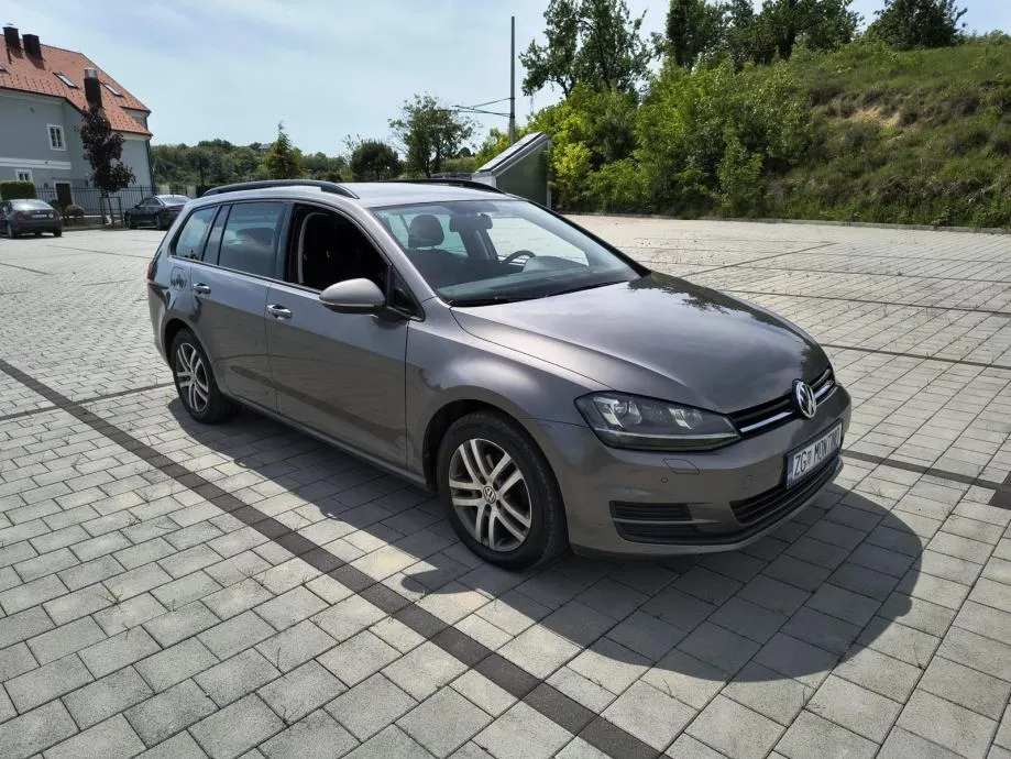 VW Golf 7 Variant 1,6 TDI - cover
