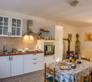 Kuća: Sveti Donat, 80.00 m2 - cover