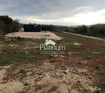 Istra,Pomer zemljište s pogledom na more - cover