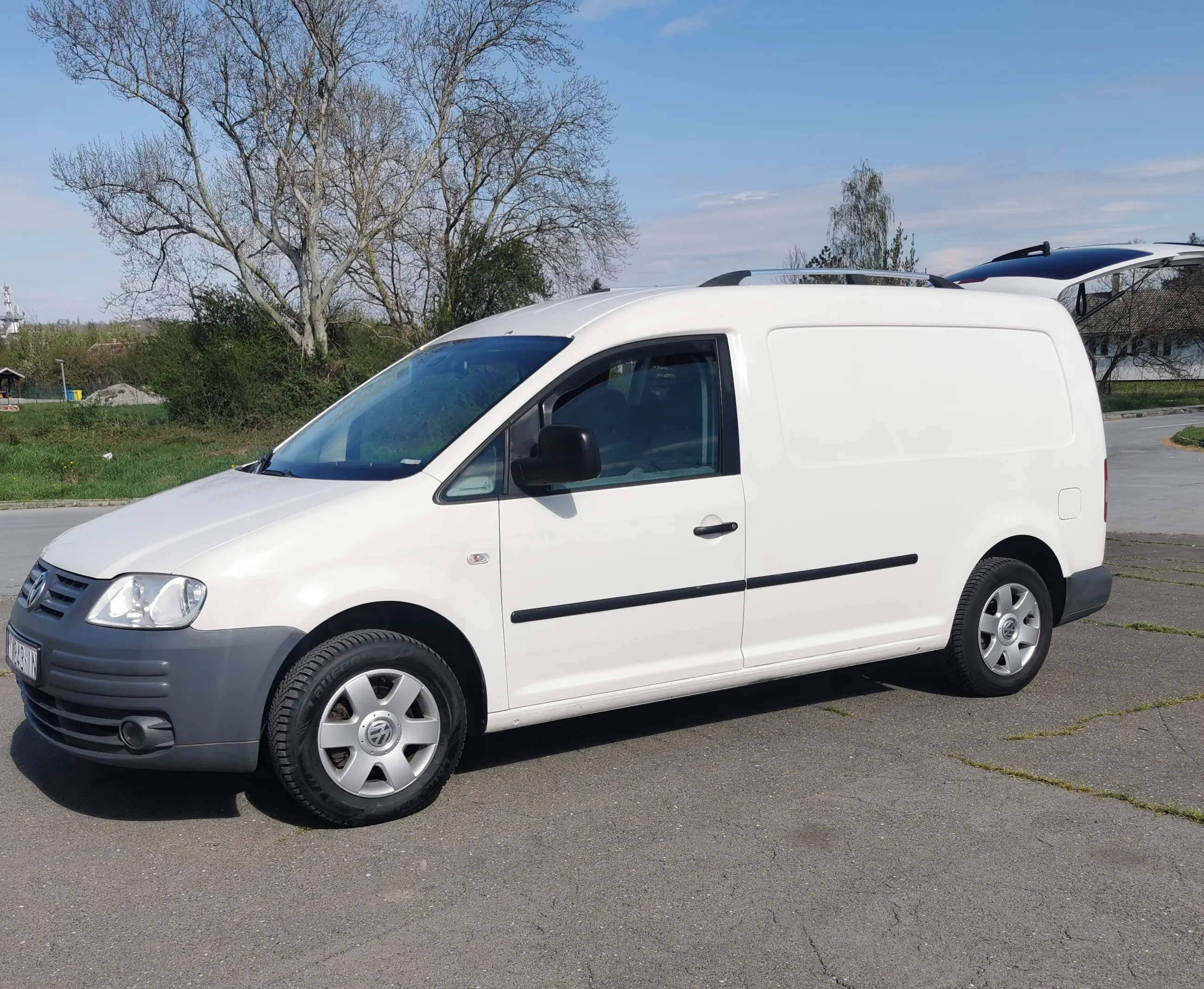 VW Caddy Maxi 1.9 TDI KLIMA, KUKA, TEMPOMAT, – REG. DO 04/2027 6900€ - cover