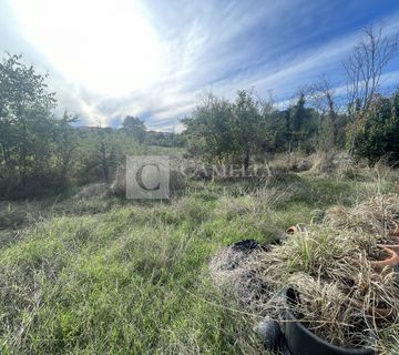 Buje Kaštel 1500 m2 građevisnko zemljište - cover