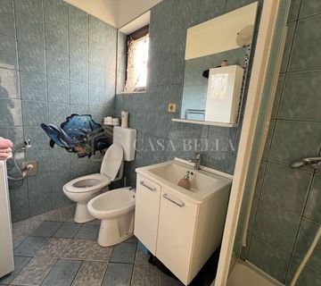 Bakar, 2S+DB, najam za 4 radnika, režije uključene! - cover