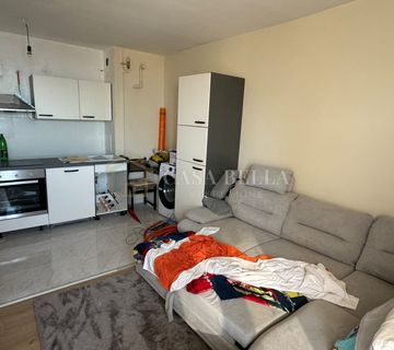 Turnić - 1S+DB, 41m2, 2 LOÐE, pogled na more! - cover