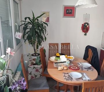 Turnić,2SB klasični sa pogledom na more! - cover