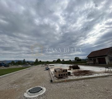 PROJEKT hala sa postojećom kućom na čestici od 1278 m2 / Gubaševo - cover