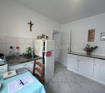 Crikvenica, Centar, apartman za radnike (4), režije uključene! - cover