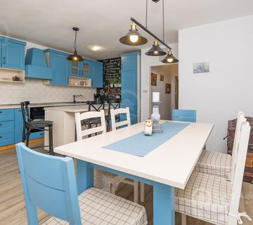 Moderan, namješten dvosoban apartman - cover