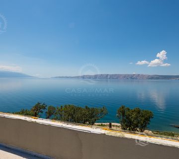 PENTHOUSE SA PANORAMSKIM POGLEDOM NA MORE!  - cover