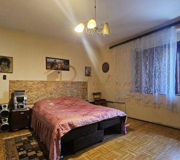 Kuća 180 m2 u nizu - Delnice  - cover