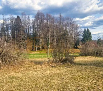 Građevinsko zemljište 1100 m² u Prezidu – mir, priroda i privatnos - cover