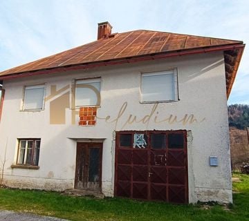 Useljiva samostojeća kuća s velikom okućnicom - Gerovo - cover