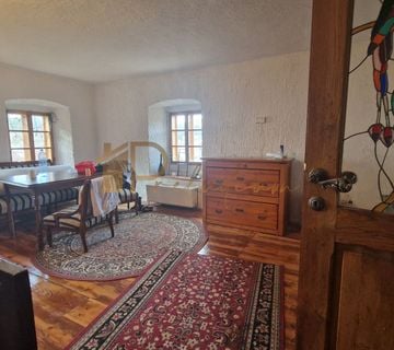 Autentična kamena goranska kuća na imanju od 2800 m² – savršena za vašu viziju - cover