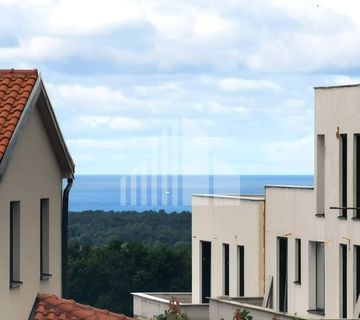 Poreč - Tar, dvoetažni stan s pogledom na more - cover