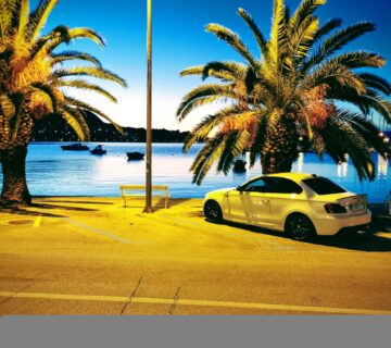 Bmw 123d coupe - cover