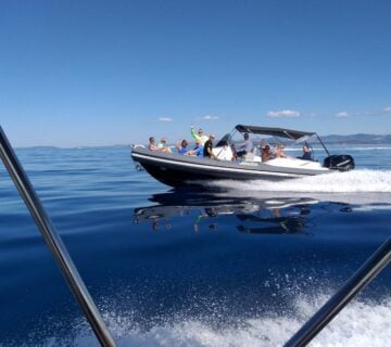 Charter GUMENJAKA u Trogiru - RENT A BOAT IN TROGIR - SPLIT - cover