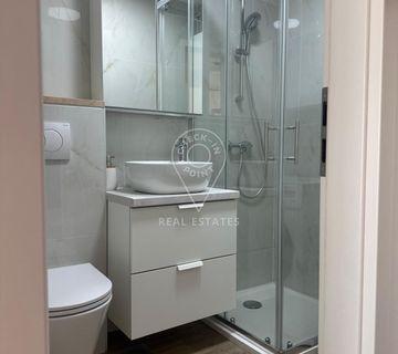Srednjaci, garsonijera 32 m2, prvi najam - cover