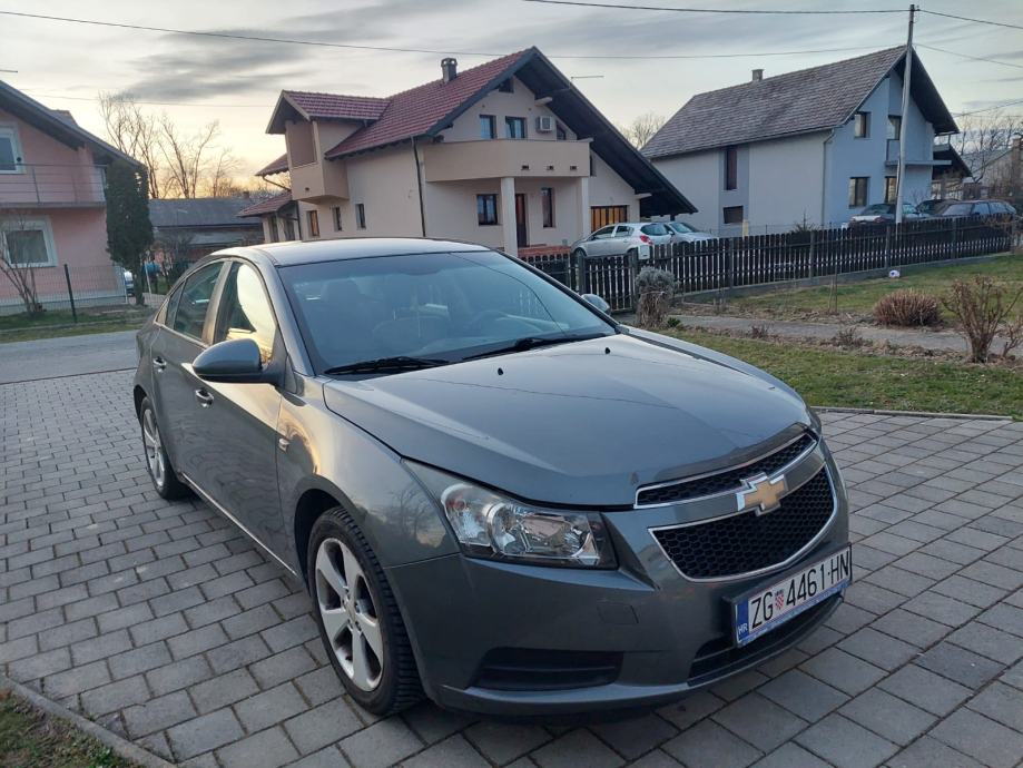 chevrolet-cruze-2009-godina-160.000km-reg-30.11.2024-1.6i-ls-83kw