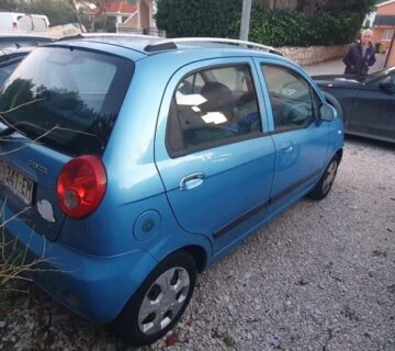 Chevrolet Spark Spark 1,0 SE - cover