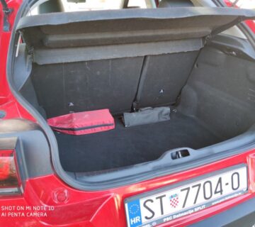 Citroën C4 Cactus BlueHDI 120 u PDV u - cover