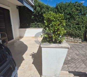 OPATIJA-IKA, SAMOSTOJEĆA KUĆA, 495.000 EURA - cover