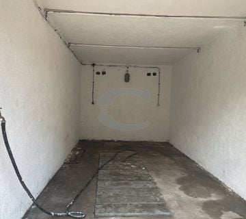 GARAŽA, RIJEKA, TRSAT, 18 M2 - cover