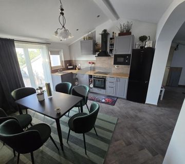 STAN, OPATIJA, POBRI, 3S+DB, 100 M2 - cover