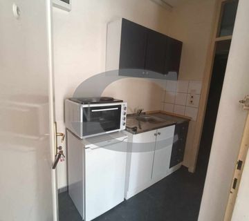 PRILIKA!! ŠIRI CENTAR, GARSONIJERA, 22 M2, 67.000 EUR - cover