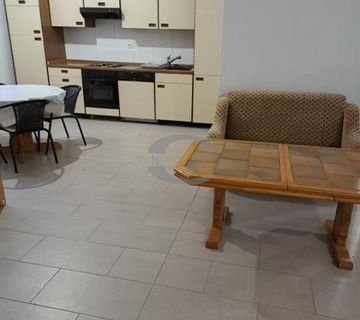 STAN, MATULJI, 1S+DB, 70 M2, ZA RADNIKE, 550€ - cover