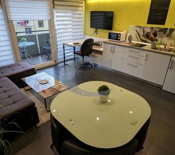 RIJEKA, BELVEDER, STAN SA 2 APARTMANA, 4SKL, 72 M2 - cover