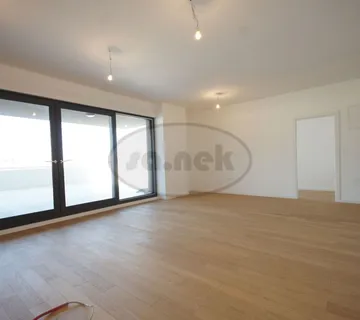 Luksuzni četverosobni penthouse na prodaju - cover