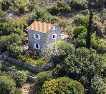 DUBROVNIK, OTOK KOLOČEP - KUĆA OD KAMENA - cover