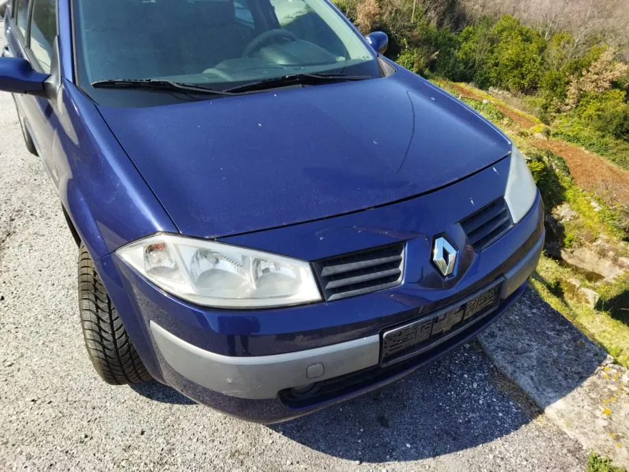 RENAULT MEGANE 2 PREDNJA HAUBA - cover