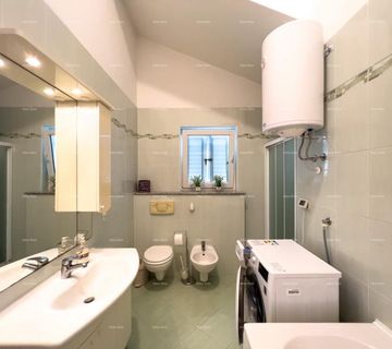 Snižena cijena na 325.000 E. Umag, Crveni Vrh, Alberi apartman - cover