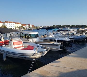 RENT A BOAT & JET SKI PETRČANE - DNEVNI NAJAM ZADAR NAUTICA - cover