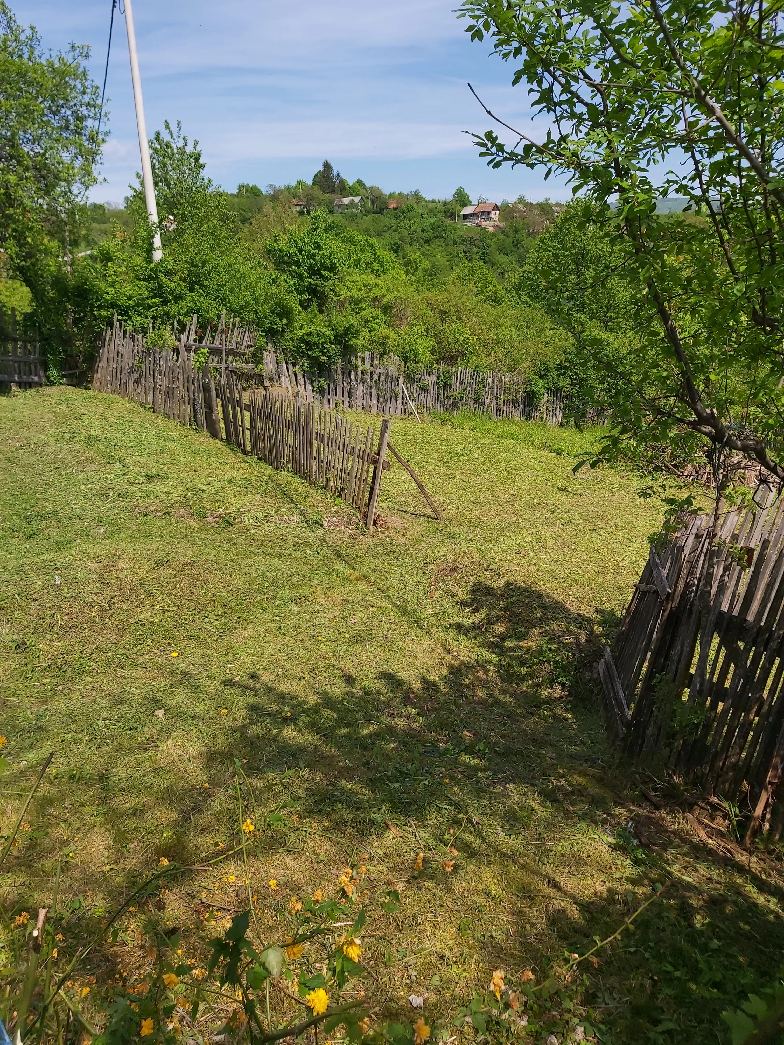 STARA KUĆA POGODNA ZA VIKENDICU - cover